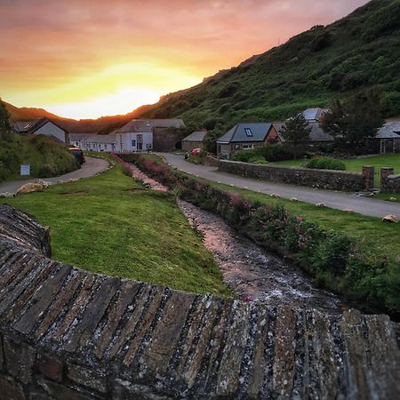 The Riverside Bed & Breakfast Boscastle Exterior photo